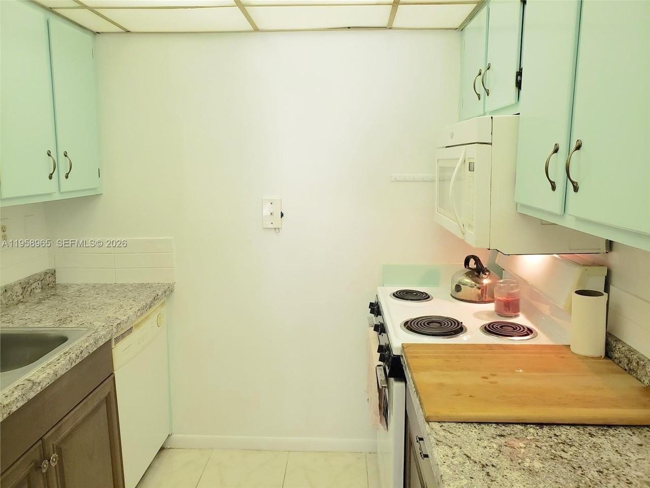 4271 Nw 89th Ave #205 - Photo 5 of 18