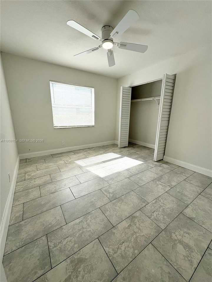 4119 Woodside Dr #1 - Photo 6 of 9