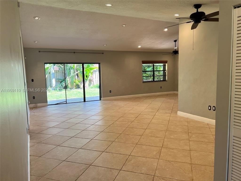 15501 Dover Ct - Photo 6 of 20