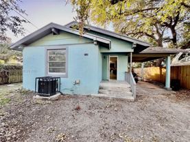 7528 Ne 3rd Ct - Photo 1 of 1