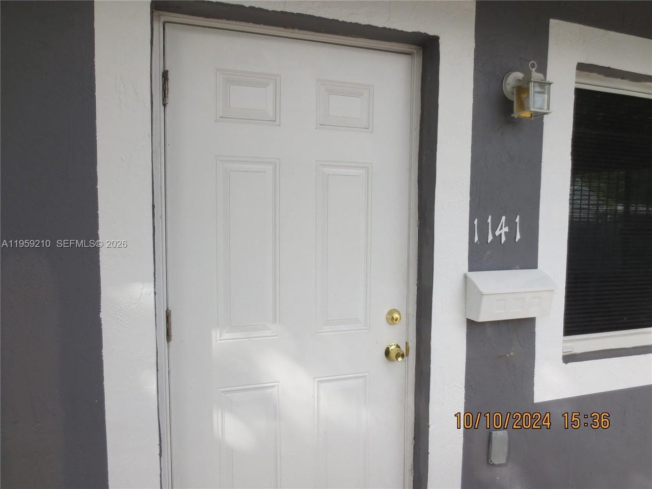 1141 Nw 30th St #1141 - Photo 2 of 20