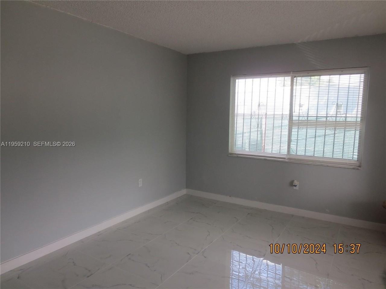 1141 Nw 30th St #1141 - Photo 7 of 20