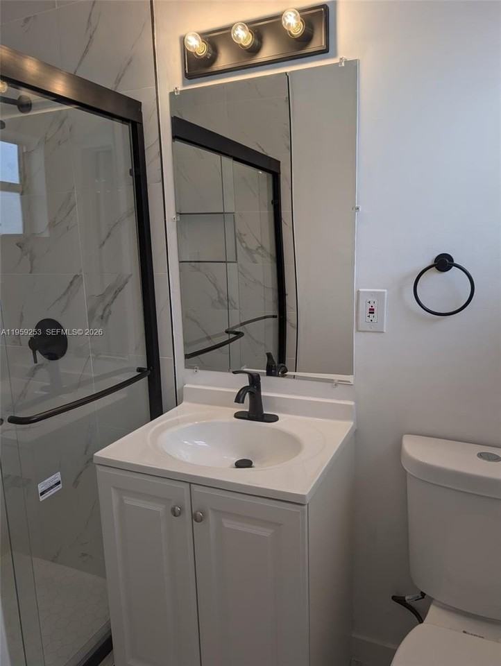 517 S 19th Ave #517 - Photo 6 of 24