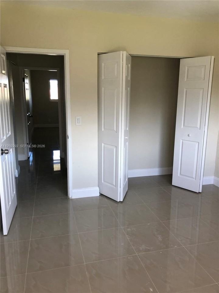 600 Layne Blvd #208 - Photo 5 of 9