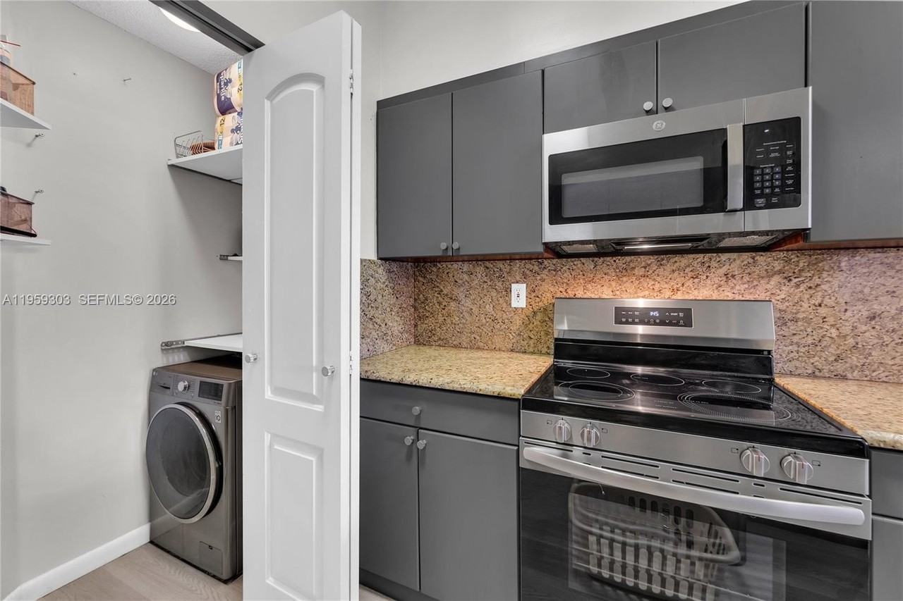 8816 Collins Ave #206 - Photo 5 of 19