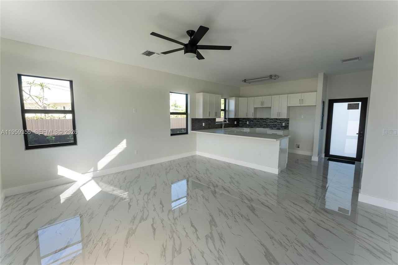 22385 Sw 115th Ct #1 - Photo 3 of 10