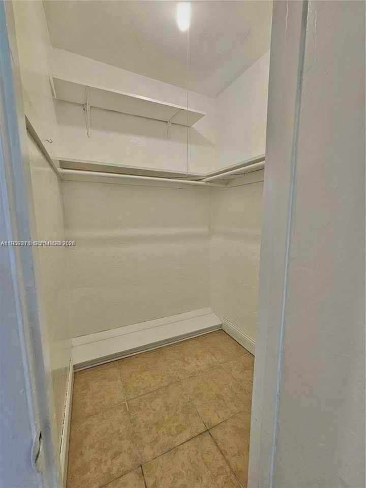 761 Euclid Ave #3 - Photo 5 of 8