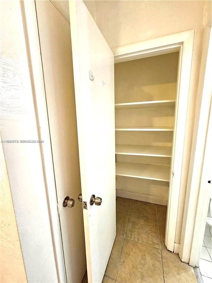 761 Euclid Ave #3 - Photo 6 of 8