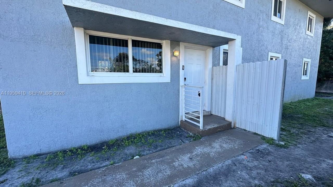 5020 Nw 14th Ave #5020 - Photo 4 of 18