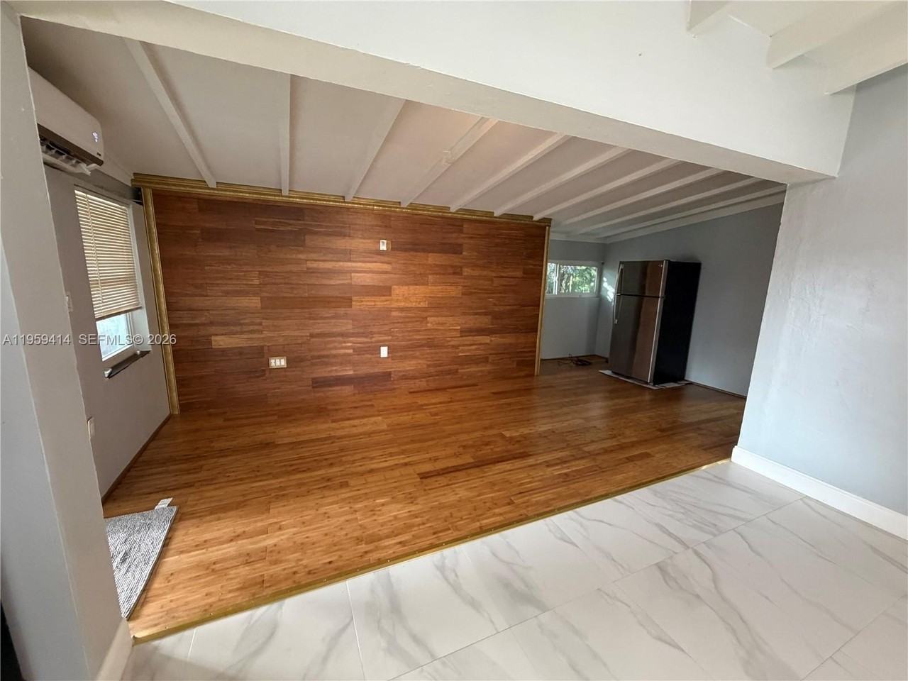 4210 Sw 10th St - Photo 7 of 19