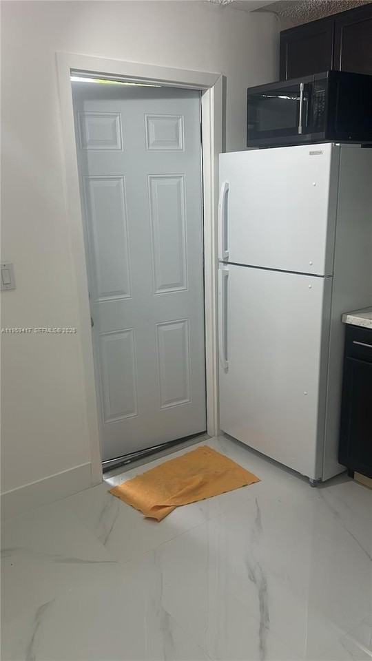 12400 Sw 259th Ter - Photo 2 of 9