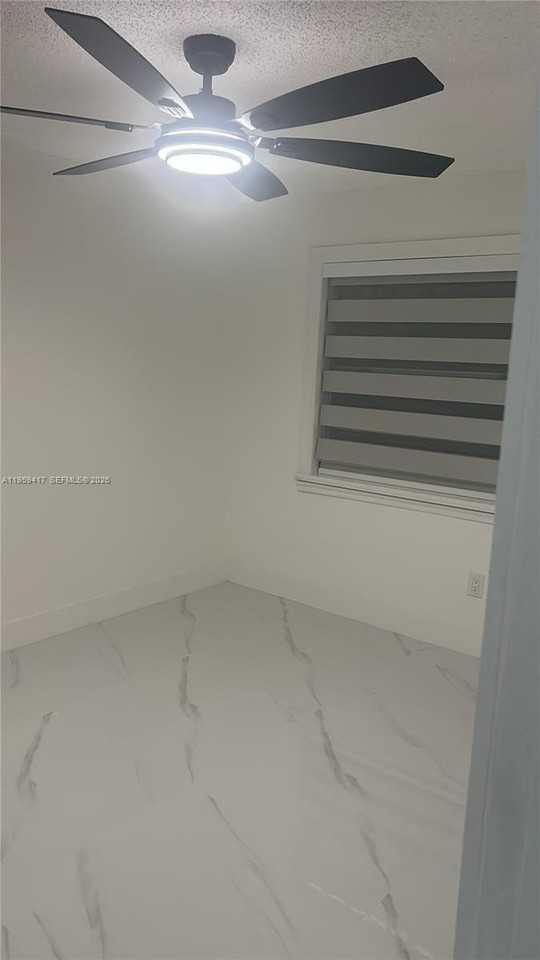 12400 Sw 259th Ter - Photo 4 of 9