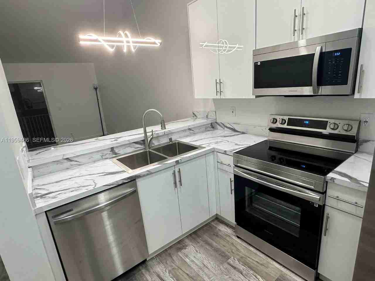 11441 Nw 45th St #11441 - Photo 2 of 22