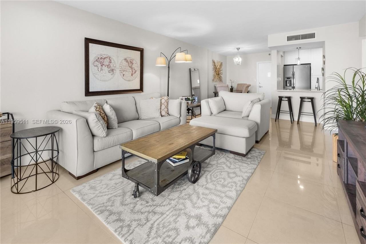 1200 West Ave #505 - Photo 6 of 23