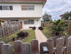 1520 Ne 151st St #104 - Photo 1 of 1