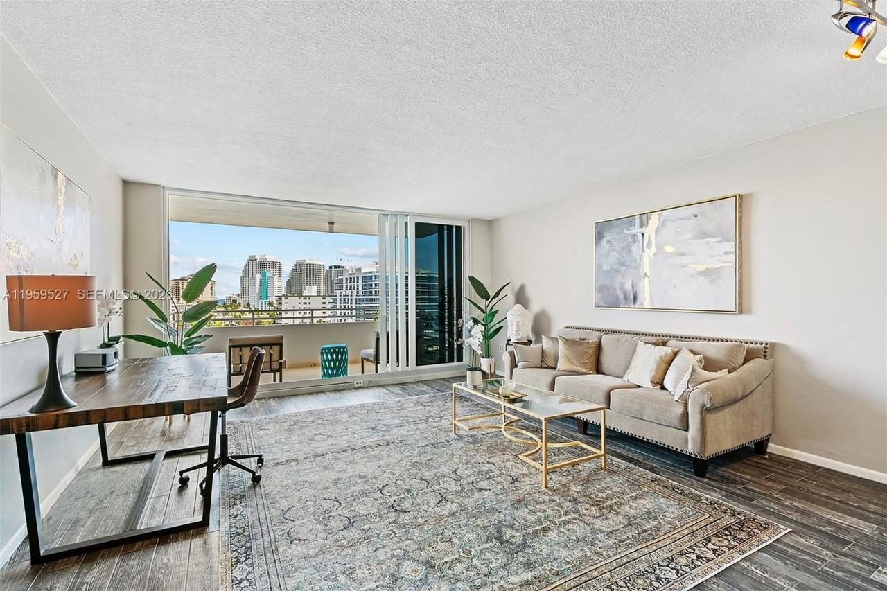 888 Intracoastal Dr #8B - Photo 4 of 15