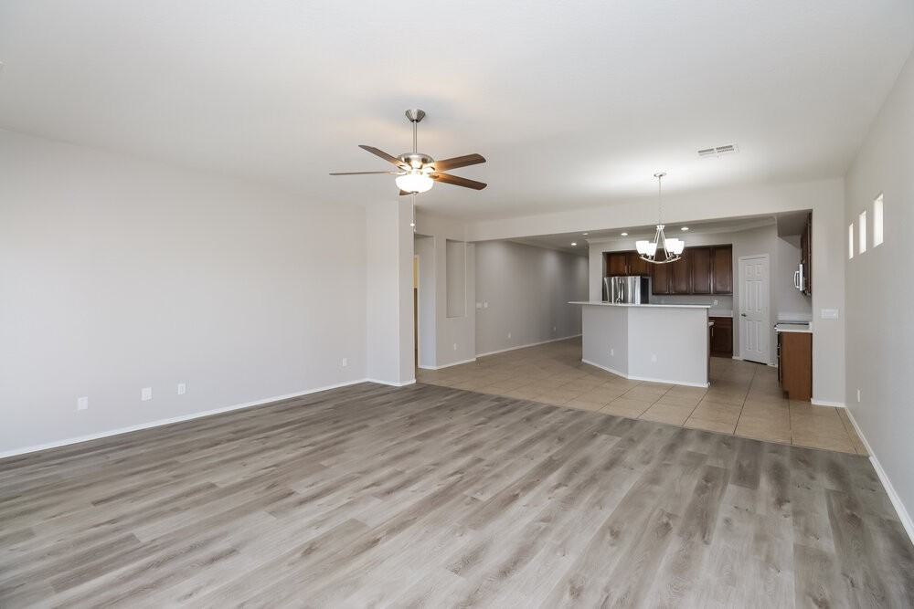 4723 S 99th Dr - Photo 4 of 17