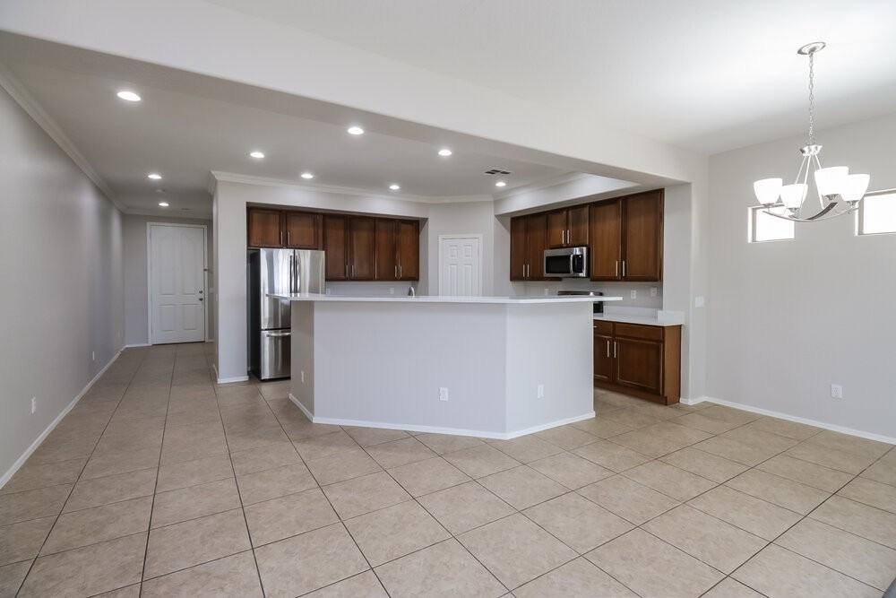 4723 S 99th Dr - Photo 6 of 17