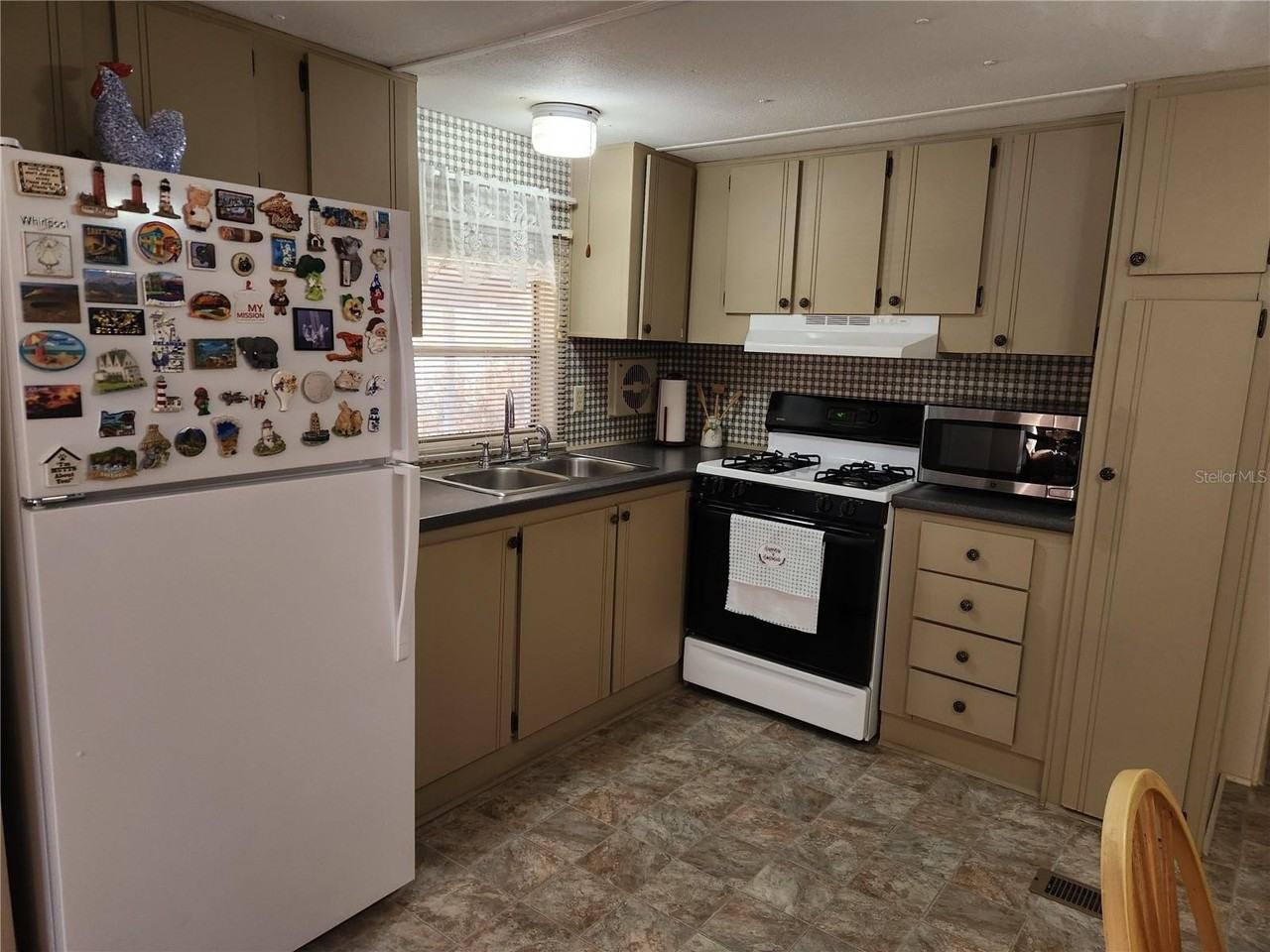 110 Shady Ln - Photo 5 of 18