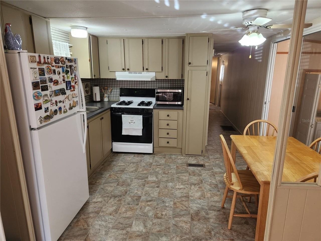 110 Shady Ln - Photo 7 of 18