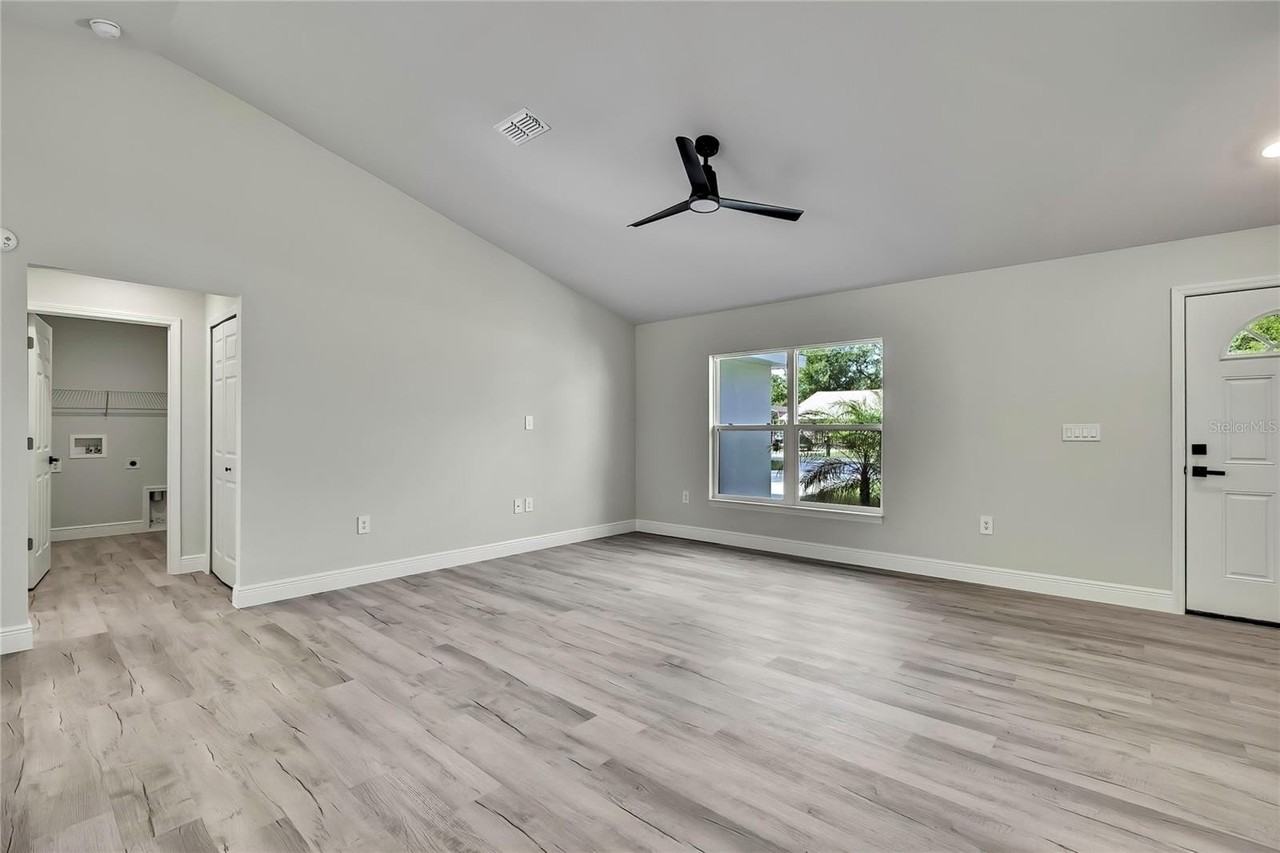 6360 Sw 156th St - Photo 6 of 15