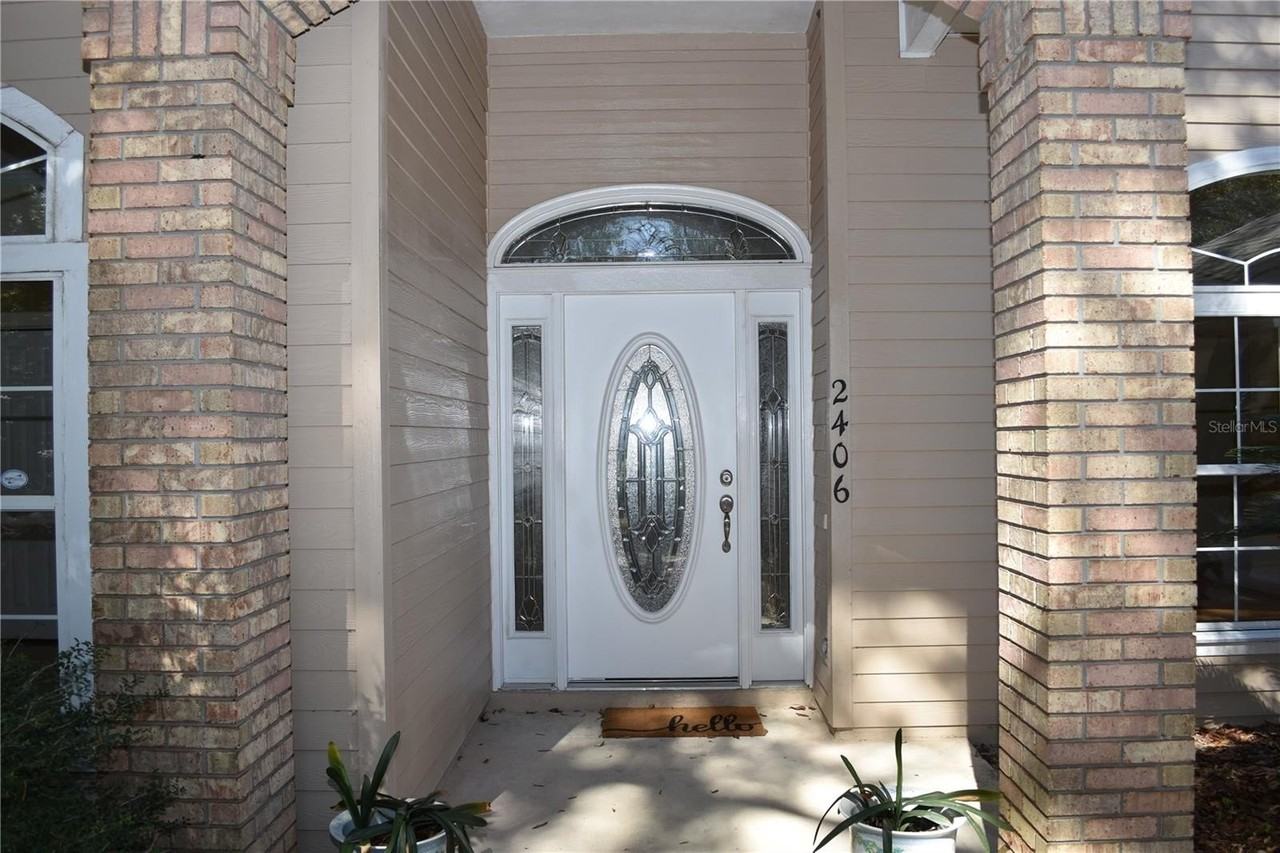 2406 Sw 98th Dr - Photo 3 of 47