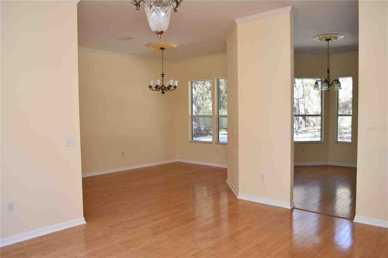 2406 Sw 98th Dr - Photo 6 of 47