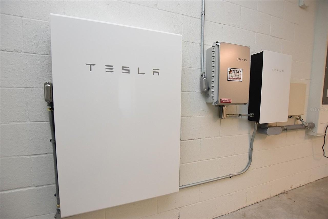 1249 Pintail Pl - Photo 2 of 50