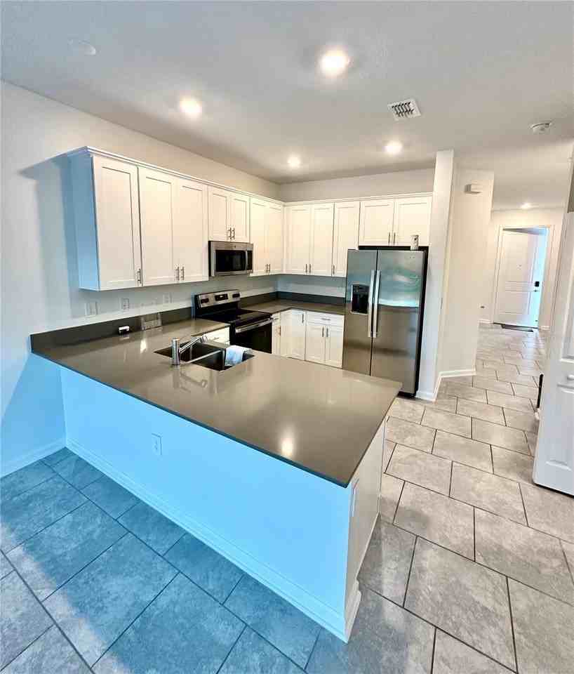 7477 Stone Creek Trl - Photo 6 of 50