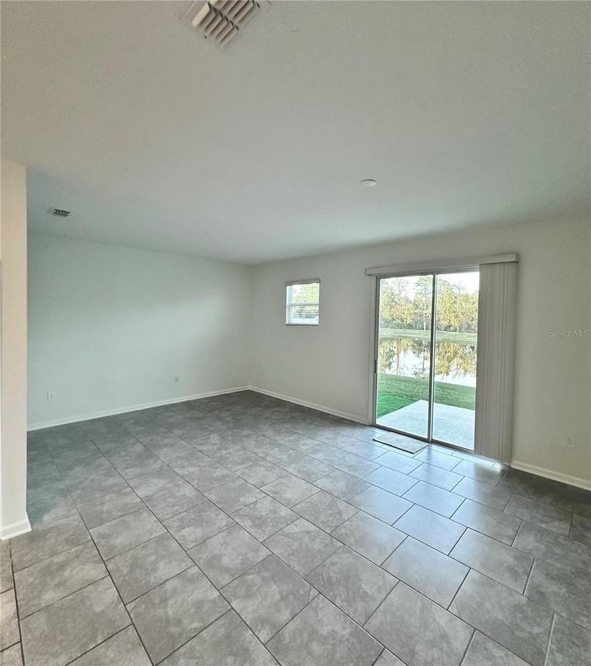 7477 Stone Creek Trl - Photo 7 of 50