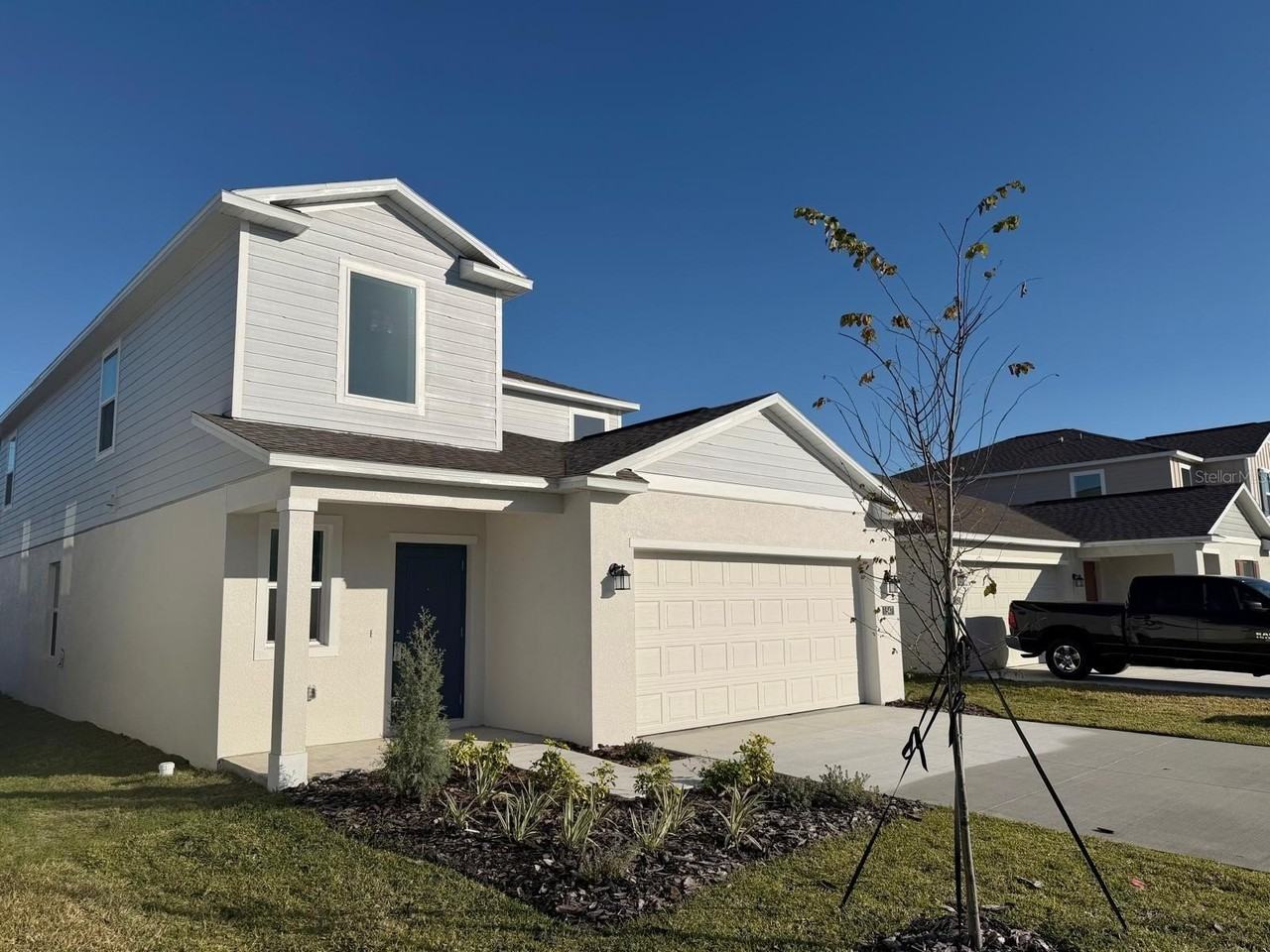 Jessie St - Photo 3 of 27