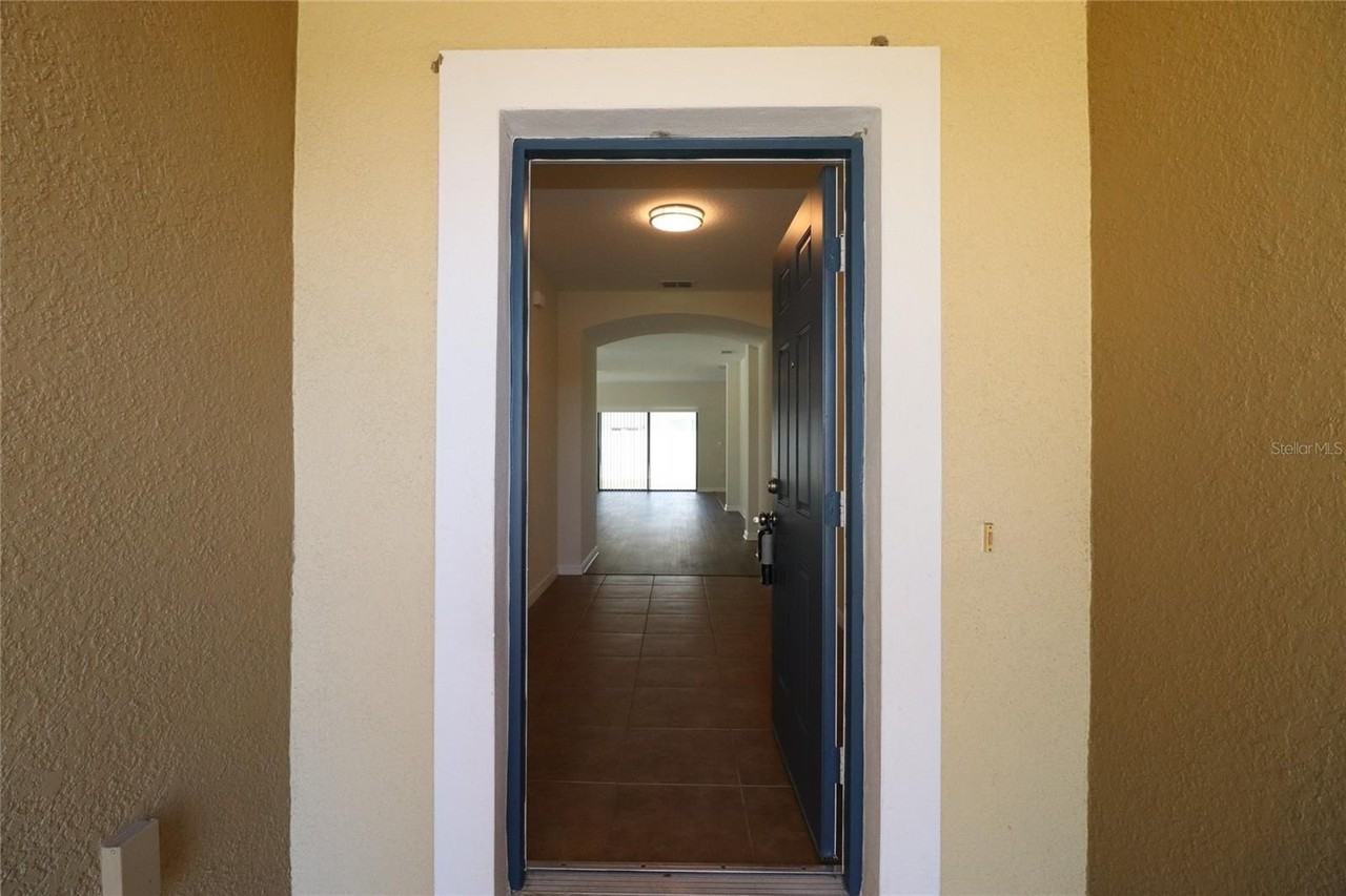 2229 Tulip Valley Pt - Photo 3 of 22