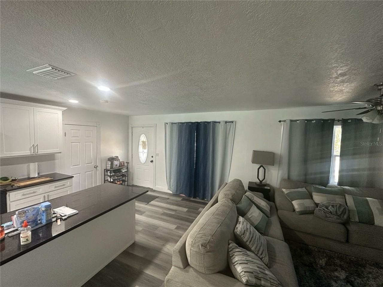 1011 Gerona Ave - Photo 2 of 15