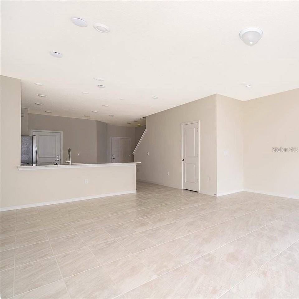 2763 Fetching Trl - Photo 5 of 15