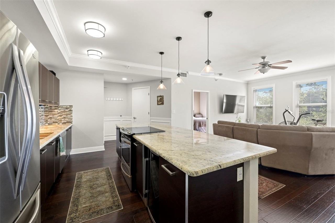 205 5th Ave N #301 - Photo 2 of 31