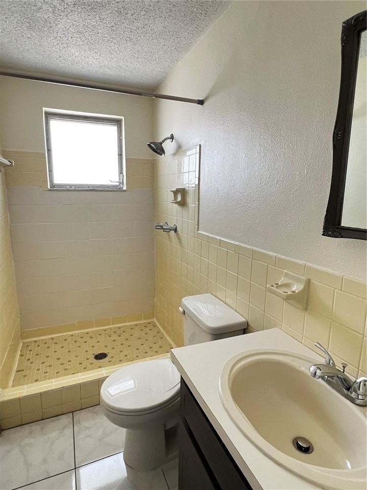 7403 Populus Dr - Photo 4 of 14