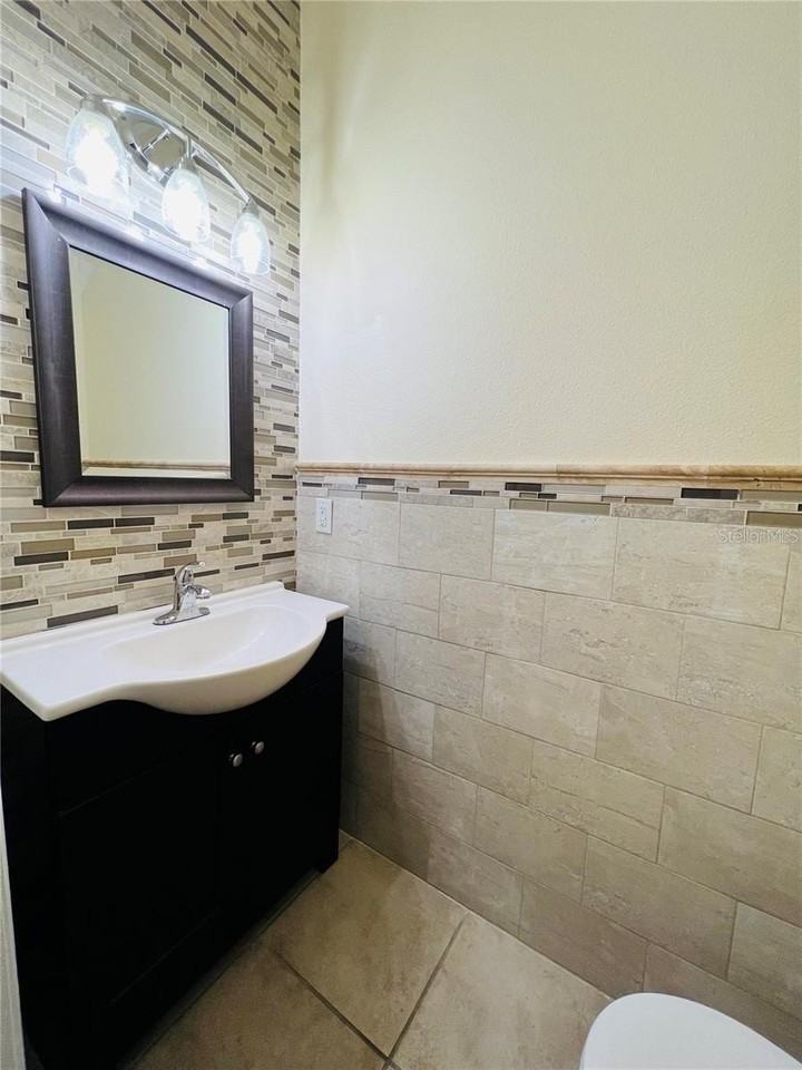 6881 47th Ln N - Photo 5 of 23