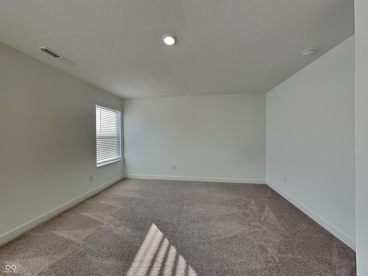 11827 Moorfield Ln - Photo 7 of 19