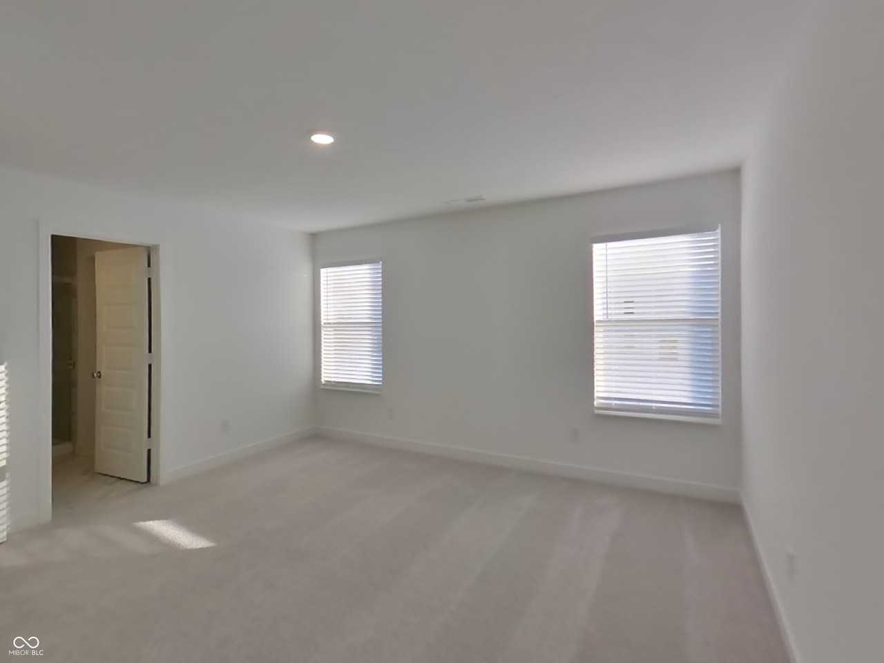 11815 Moorfield Ln - Photo 6 of 15