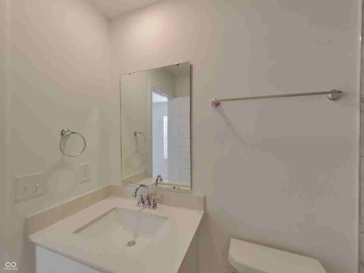 11815 Moorfield Ln - Photo 7 of 15