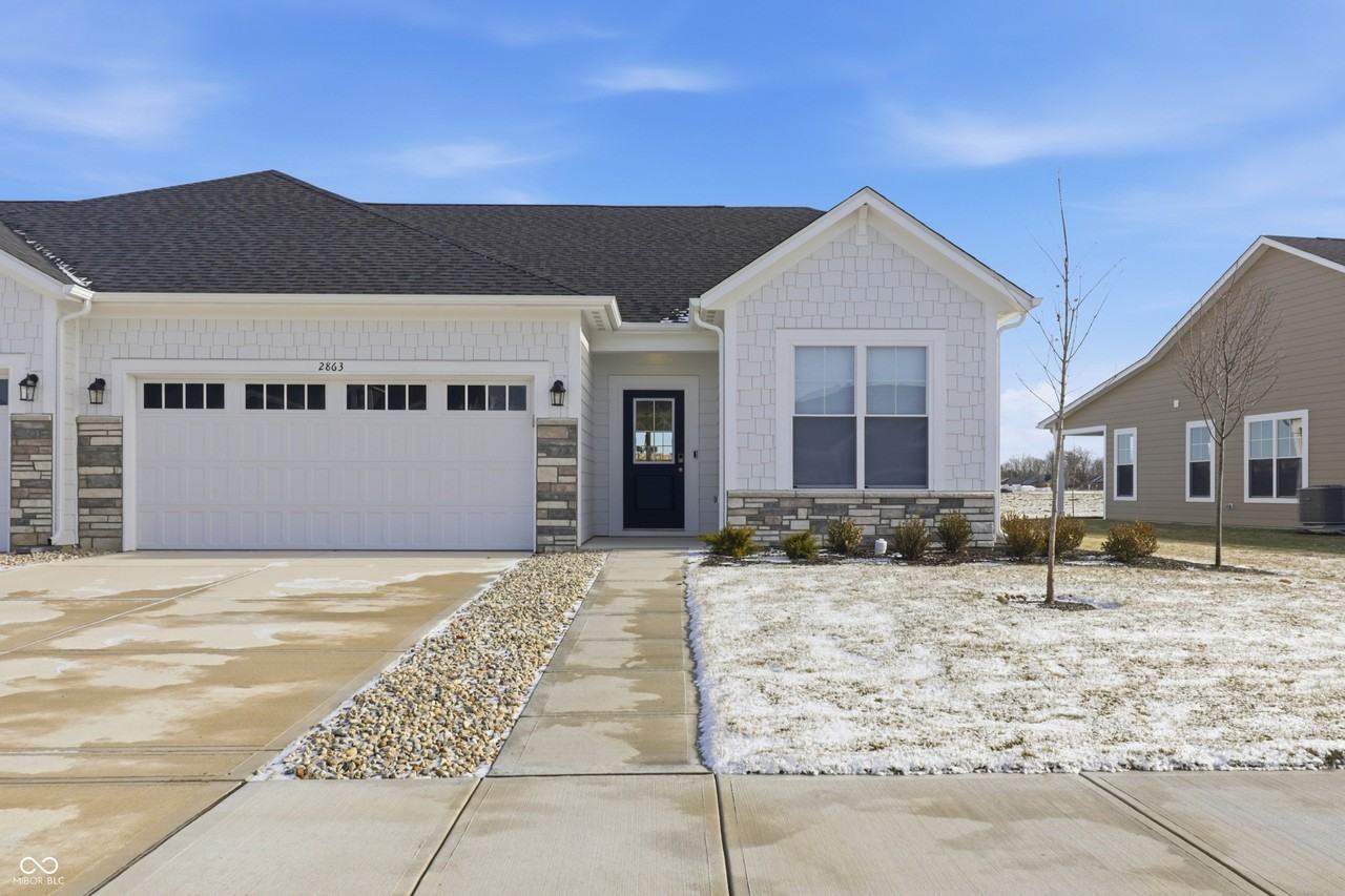 2863 Piper Pl - Photo 2 of 39