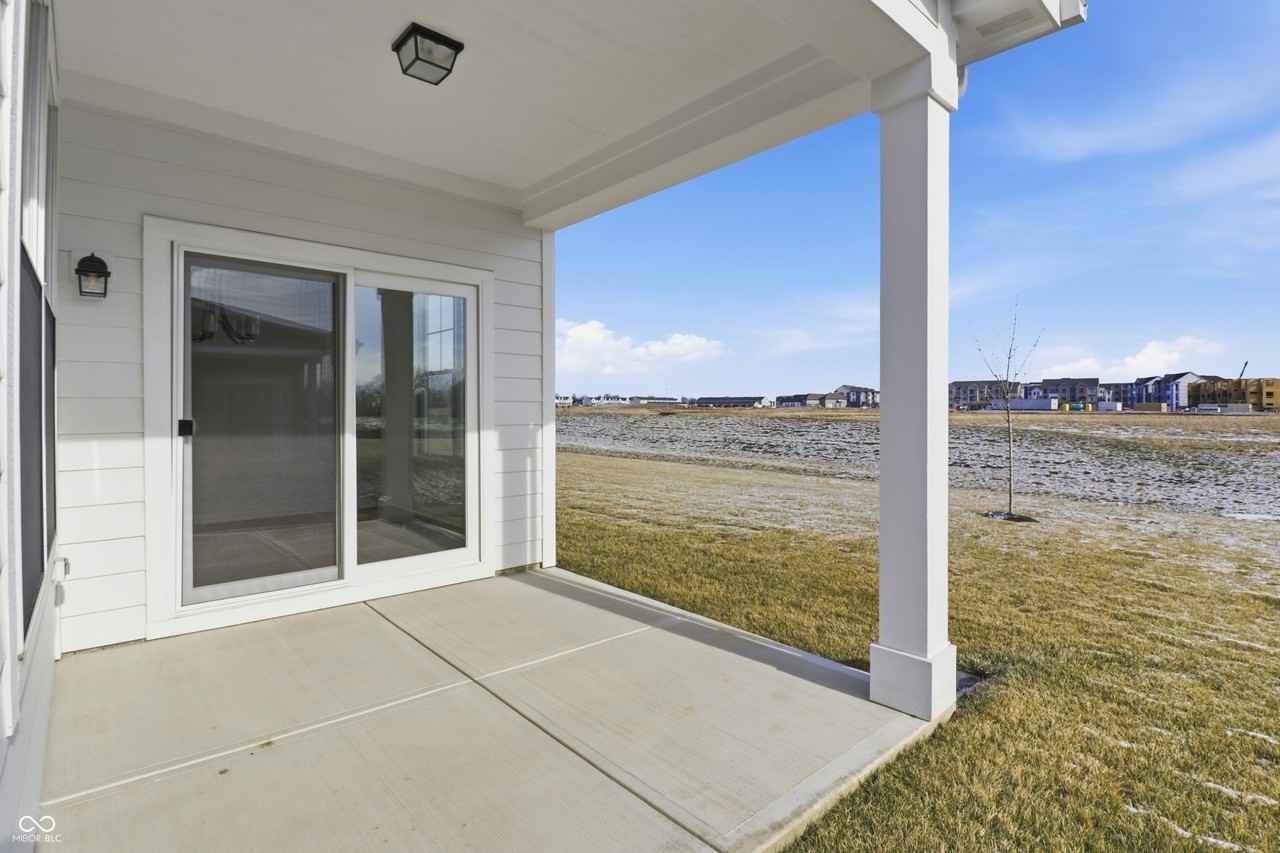 2863 Piper Pl - Photo 4 of 39