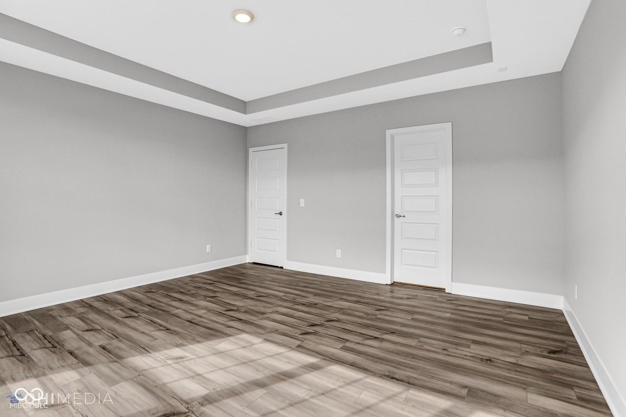 2228 W 171st St - Photo 5 of 27