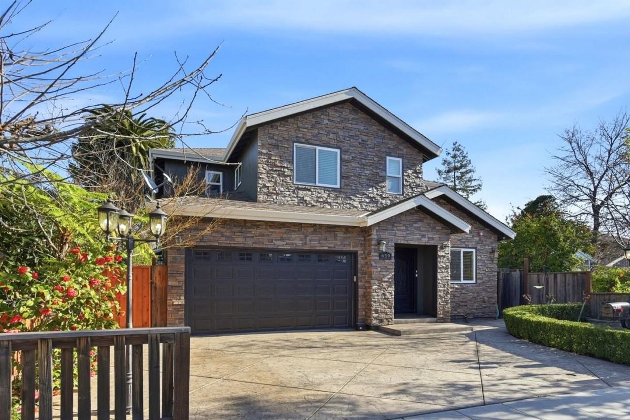 659 Upton St - Photo 2 of 50