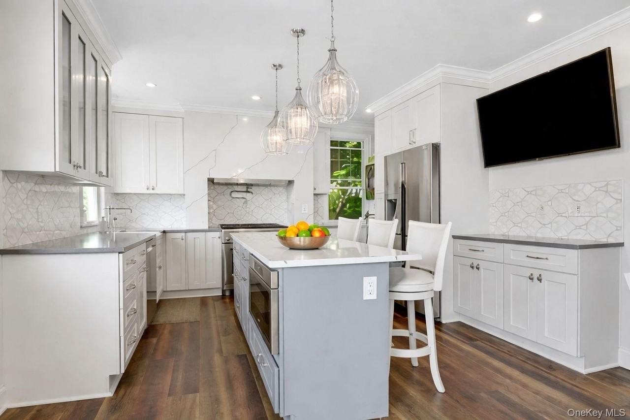 57 Pintard Ave Unit Apt #1 - Photo 3 of 12