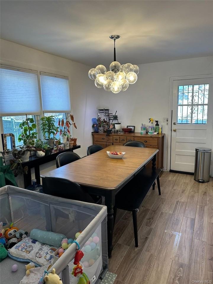 615 Bronx River Rd - Photo 3 of 13