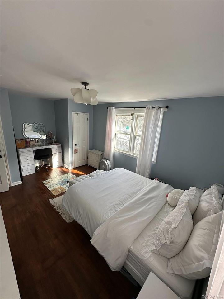 615 Bronx River Rd - Photo 6 of 13