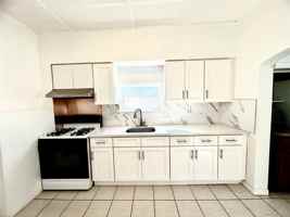 featured image of 25 Beacon St Apt 1 #1