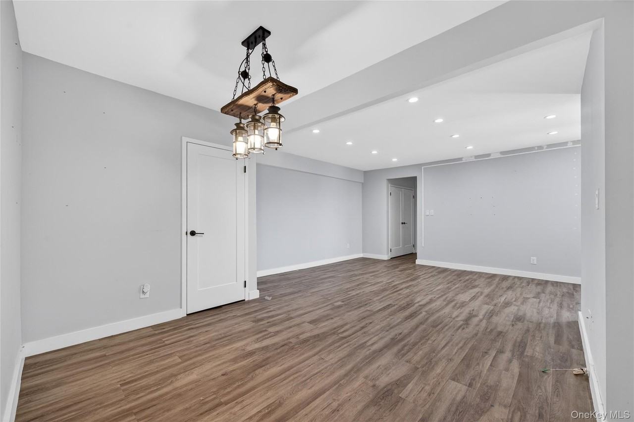 17006 Crocheron Ave Apt 3e #3E - Photo 7 of 17