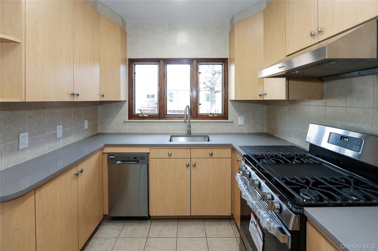 6747 Kessel St - Photo 6 of 19